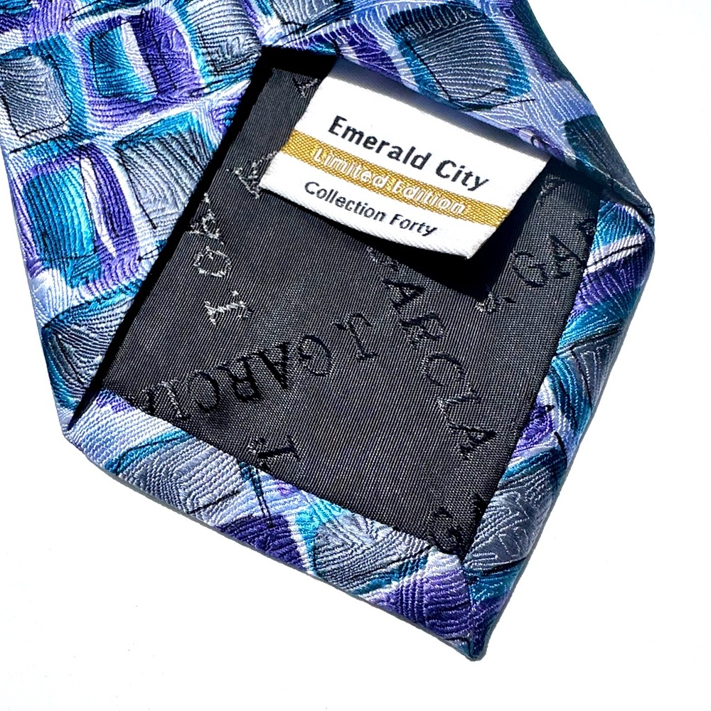J. García designer Blue and Silver Abstract 100% Silk Tie - Picture 3 of 7